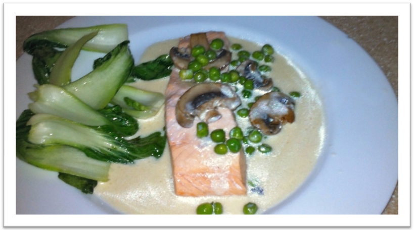 Salmon Fillets in Wine Creme Sauce